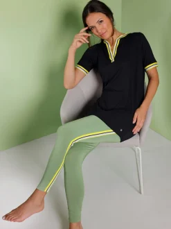 T-shirt en modal avec col original et rayures raffinées