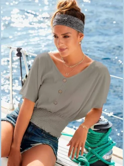 T-shirt en V à empiècement smocké et manches courtes