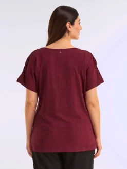 T-shirt en v encolure en v affinante