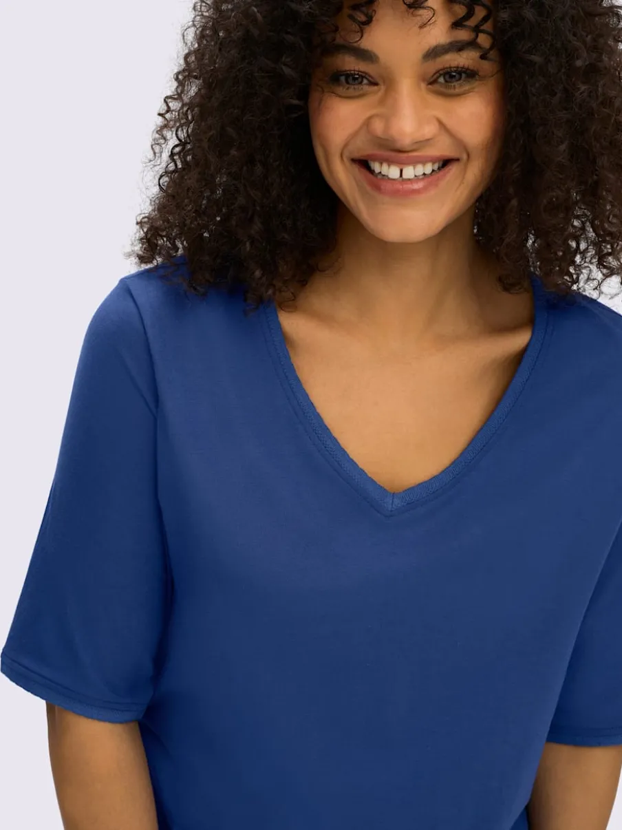 T-shirt en v encolure en v affinante