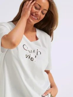 T-shirt en v encolure en v flatteuse