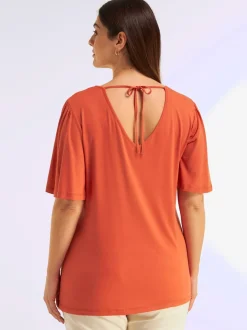 T-shirt en v manches chauve-souris affinantes