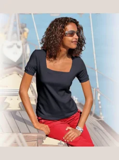 T-shirt à grande encolure carrée avec manches courtes et coupe ajustée