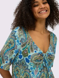 T-shirt imprimé encolure en forme de cœur