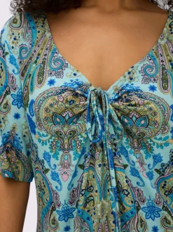 T-shirt imprimé encolure en forme de cœur