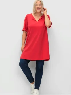T-shirt long encolure ronde fendue