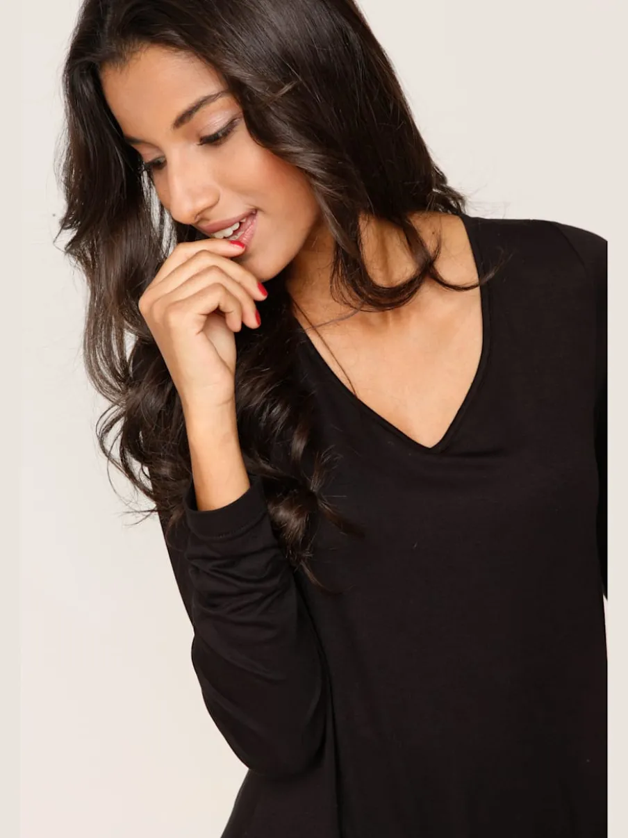 T-shirt long en V avec manches longues et finitions en pointe