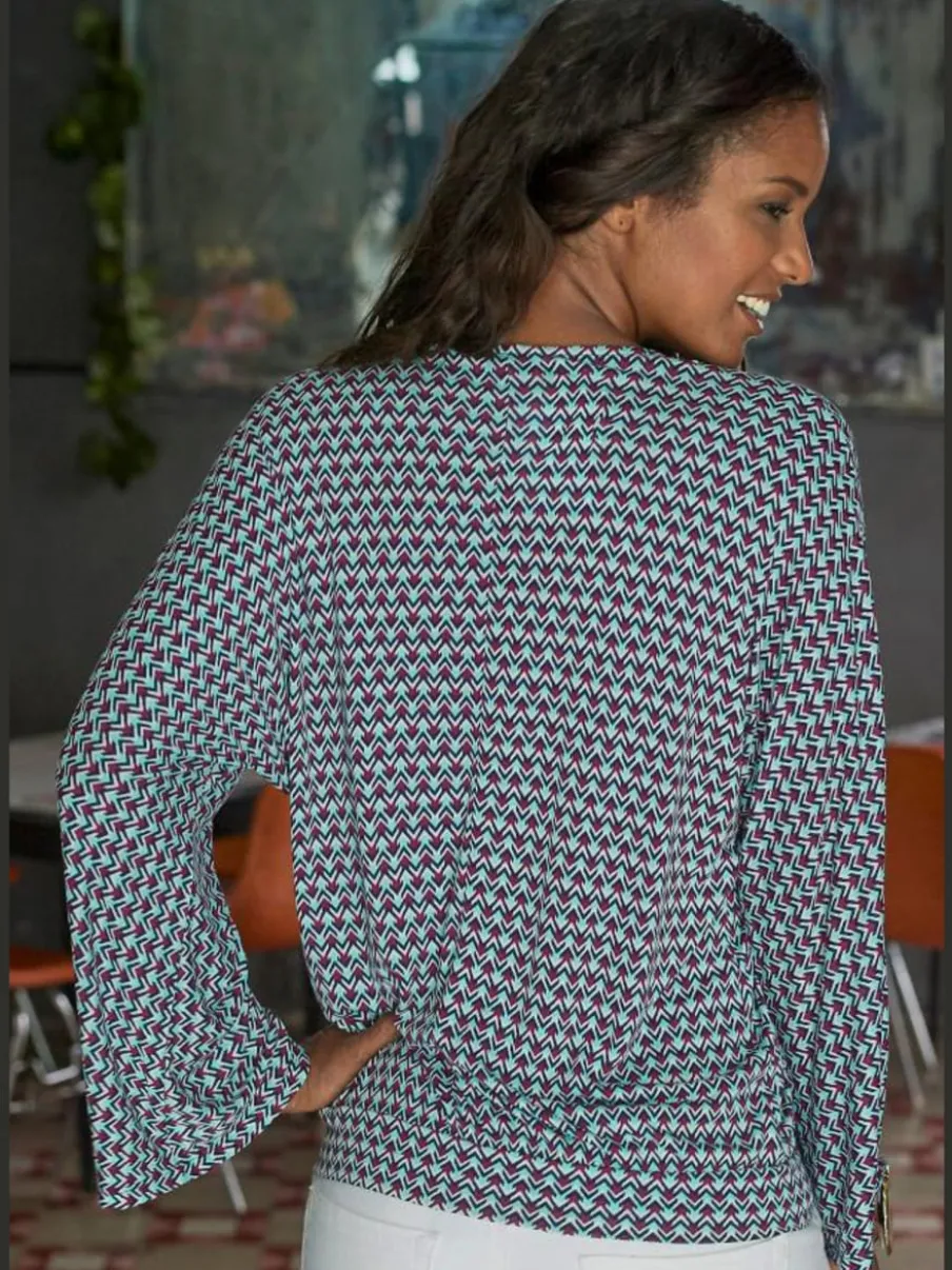 T-shirt à manches 3/4 avec encolure en V et motifs géométriques