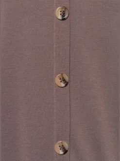 T-shirt à manches chauve-souris et patte de boutonnage décorative
