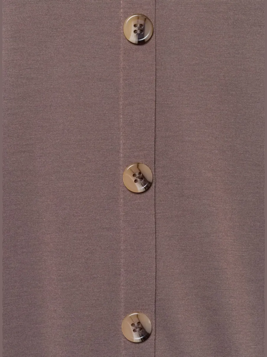 T-shirt à manches chauve-souris et patte de boutonnage décorative