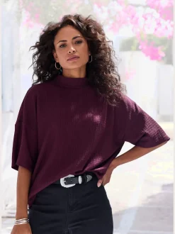 T-shirt à manches courtes avec col montant en crêpe structurée