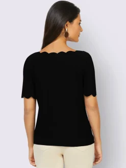 T-shirt à manches courtes avec encolure arrondie et finitions raffinées