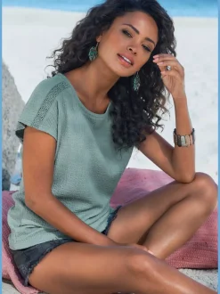 T-shirt à manches courtes avec empiècement crochet aux épaules