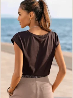 T-shirt à manches courtes avec encolure ronde et logo brillant