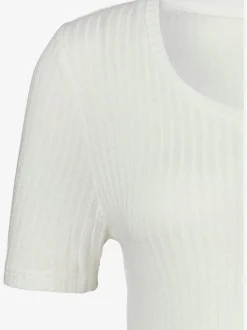 T-shirt à manches courtes avec patte de boutonnage et boutons imitation corne
