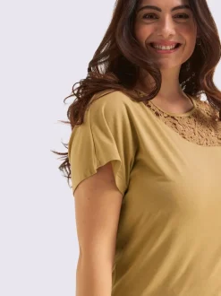 T-shirt à manches courtes empiècement en dentelle