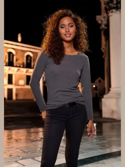 T-shirt à manches longues avec bords pailletés et finitions raffinées
