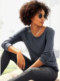 T-shirt manches longues avec effet piqué et coupe près du corps