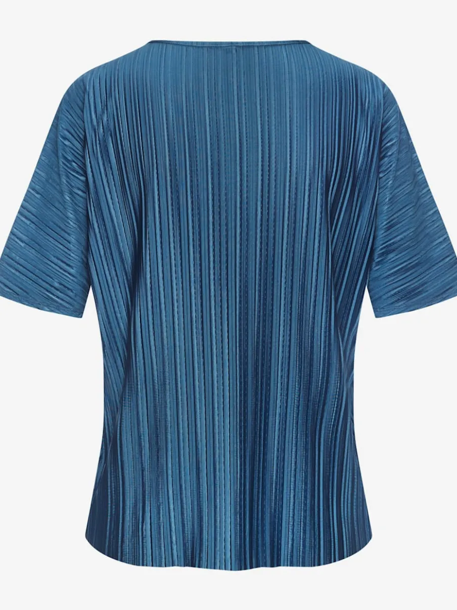 T-shirt plissé en tissu brillant avec col V et manches chauve-souris
