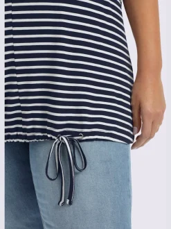 T-shirt rayé encolure en v affinante