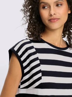 T-shirt à rayures avec encolure ronde et manches courtes