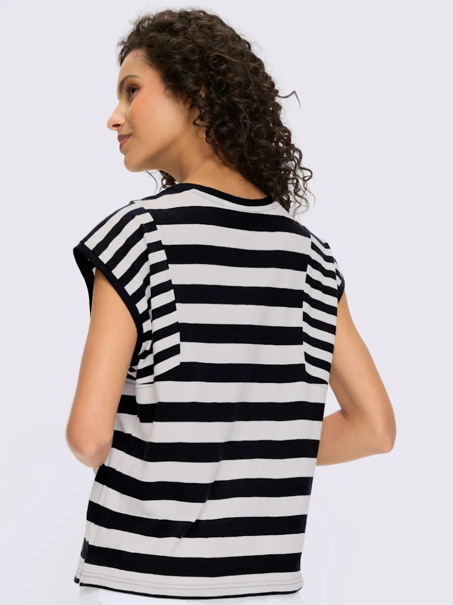 T-shirt à rayures avec encolure ronde et manches courtes