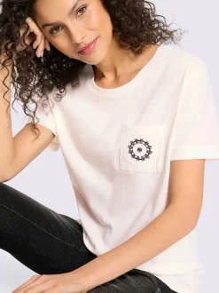 T-shirts avec encolure ronde et poche poitrine brodée