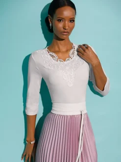 T-shirts en lyocell avec empiècement en dentelle et manches 3/4
