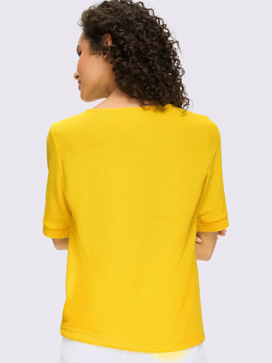 T-shirts manches courtes avec encolure ronde et bouton