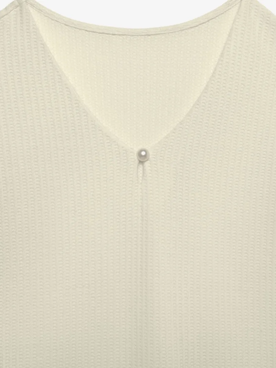 T-shirts à manches courtes avec encolure en V décorative