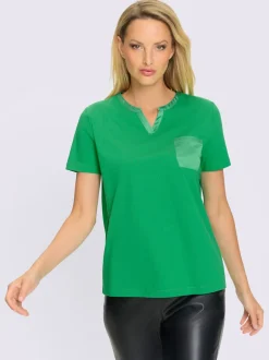 T-shirts à manches courtes col V avec poche poitrine