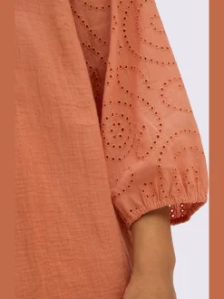 Tunique broderie ton sur ton