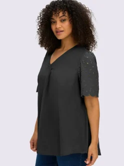Tunique motif ajouré délicat