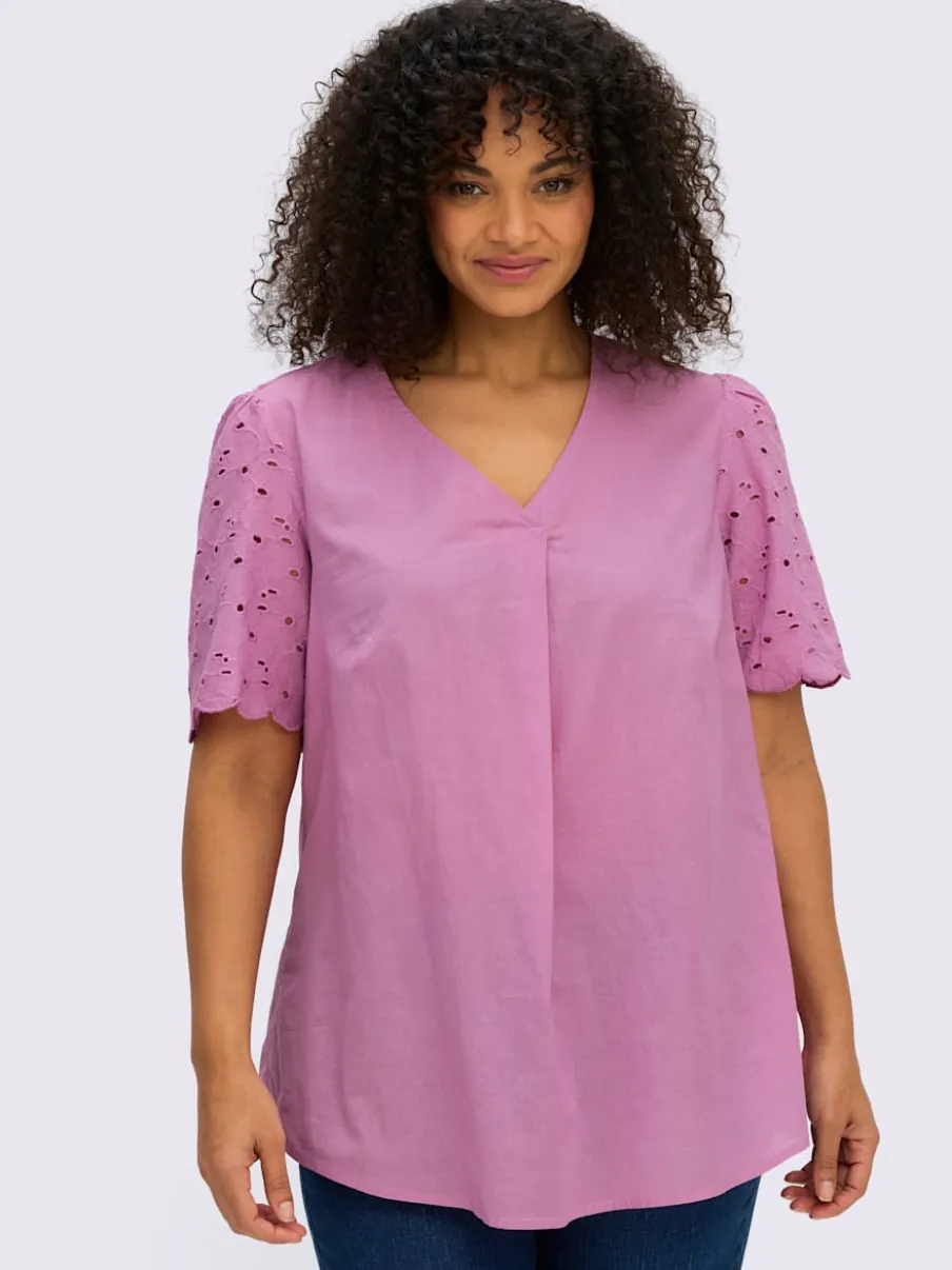Tunique motif ajouré délicat