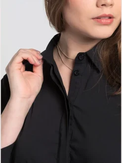 Tunique patte de boutonnage invisible