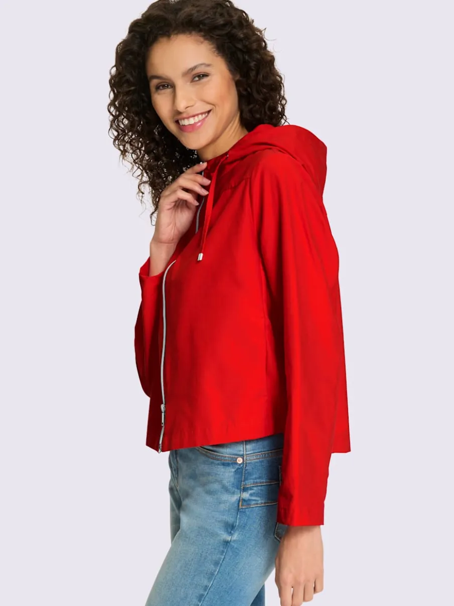 Veste à capuche légère avec rayures et poches intégrées