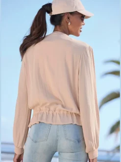 Veste d'été légère avec glissière devant et finitions à l'ourlet