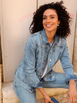 Veste en jean avec col à revers et broderie florale