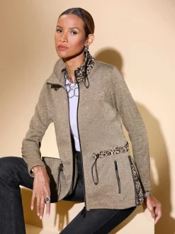 Veste en polaire avec col montant et motifs léopard