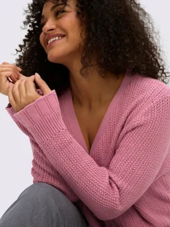 Veste en tricot ajouré