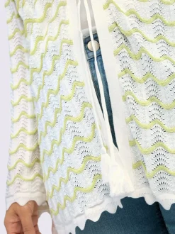 Veste en tricot ajouré