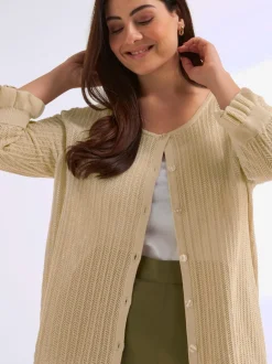 Veste en tricot ajouré motif ajouré léger