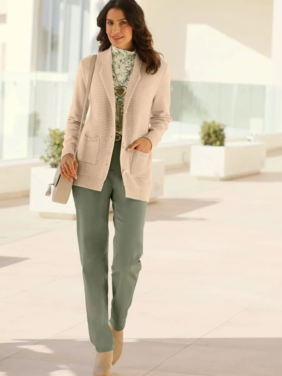 Veste en tricot avec col à revers et poches