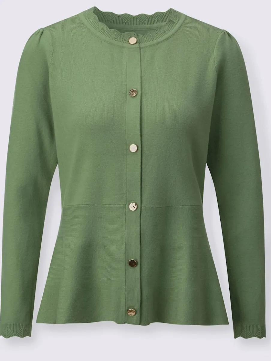 Veste en tricot avec encolure ronde et boutons visibles