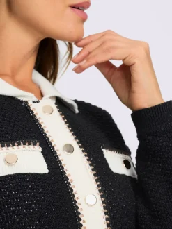 Veste en tricot col polo contrasté