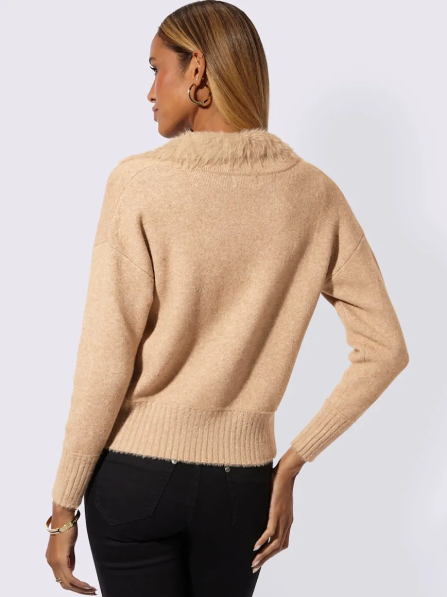 Veste en tricot à col à revers et manches longues avec boutonnières