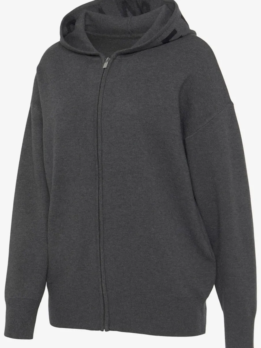 Veste en tricot doux à manches longues avec capuche