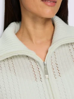 Veste en tricot fils métallisés