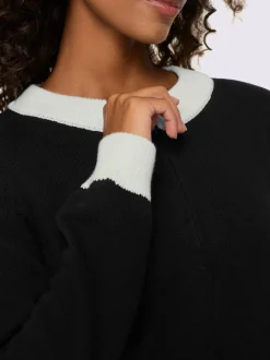 Veste en tricot fine à empiècements et bords-côtes contrastants