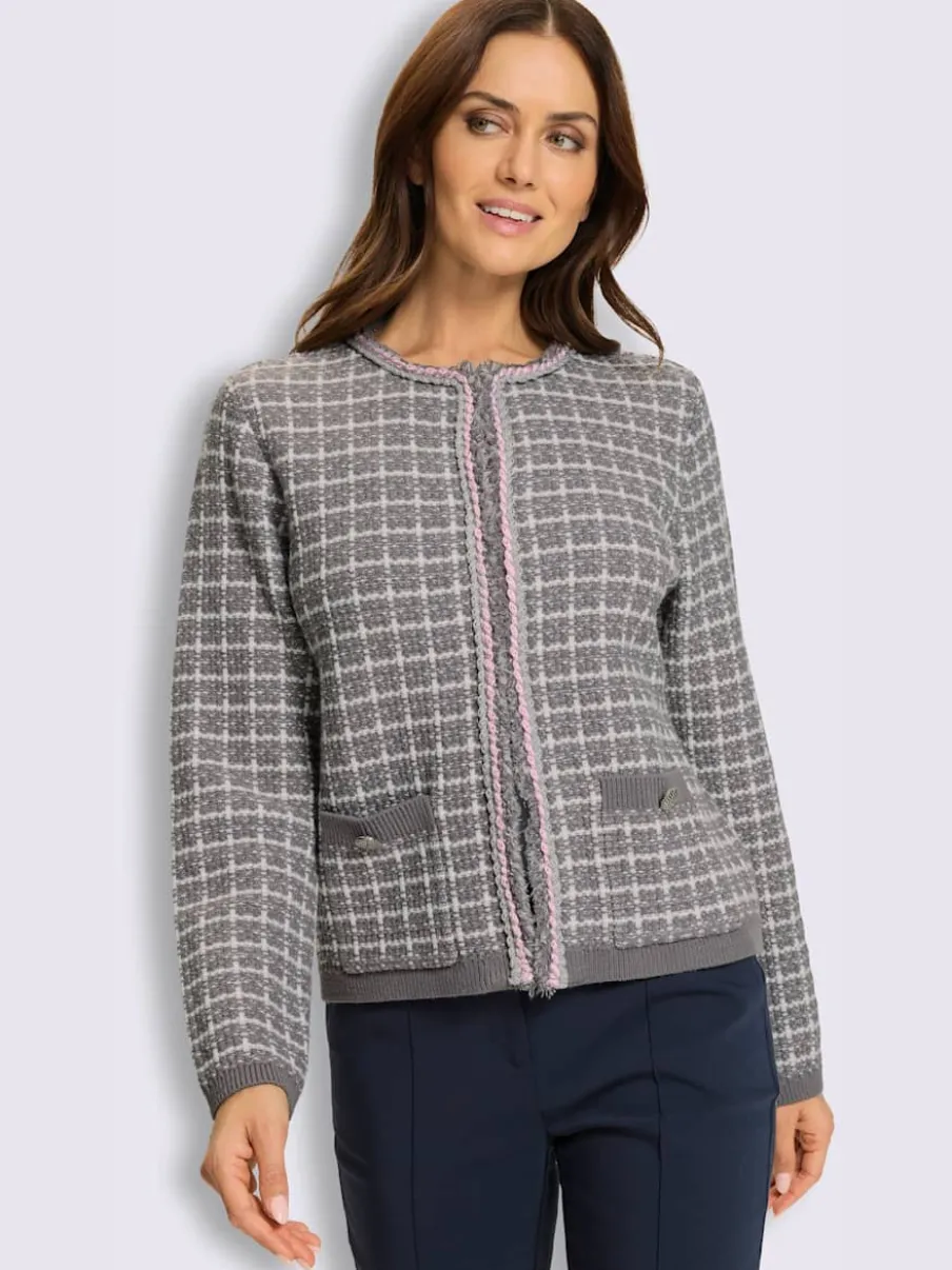 Veste en tricot jolie structure tricot